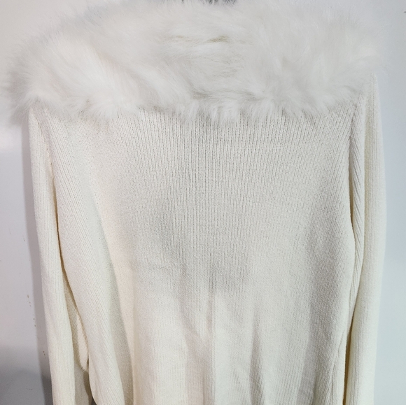 Lisa International Faux Fur Sweater,  NWT. Size 2x - Picture 4 of 8